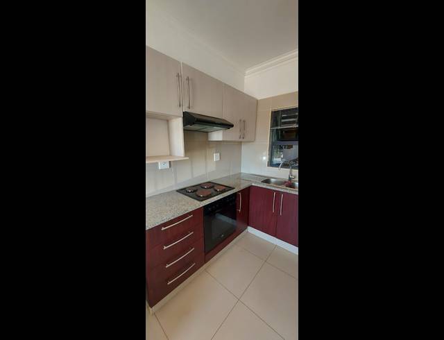 1 BEDROOM APARTMENT FOR SALE IN UMHLANGA RIDGE